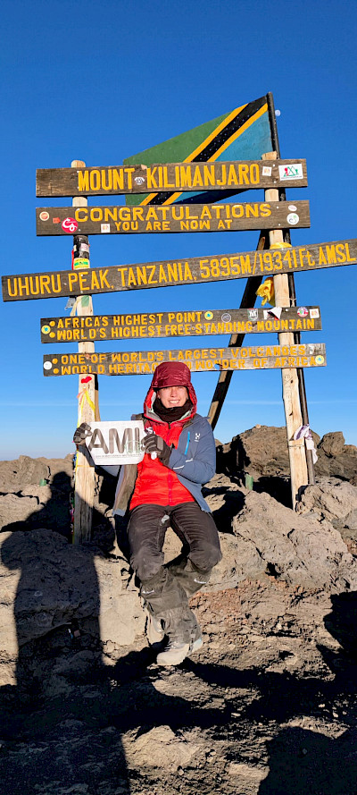 CUMBRE EN EL KILIMANJARO