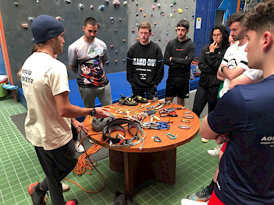 O AMI COLABORA CO CEIP RODOLFO UCHA PIÑEIRO